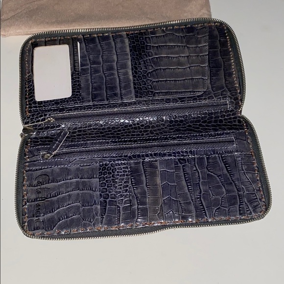 Clutch - Picture 5 of 5